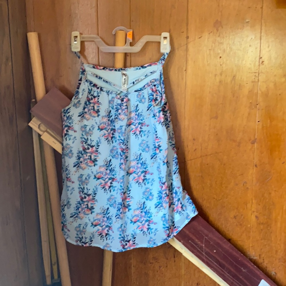 Cute flower shirt